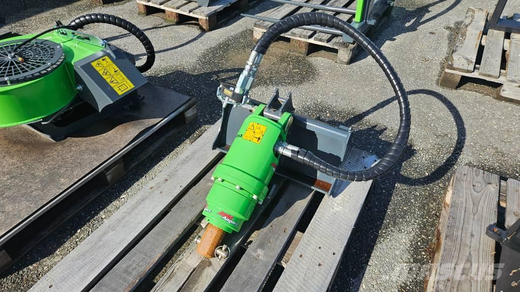 Avant HD45 スキッドステアローダー