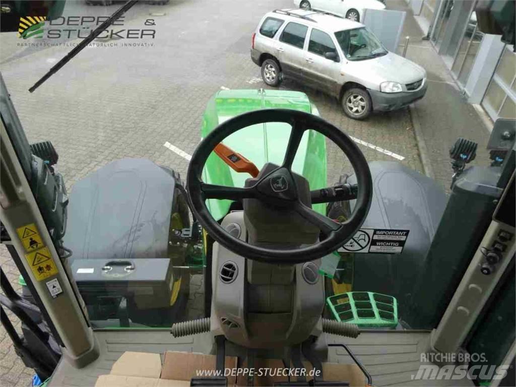 John Deere 7R 330 トラクター
