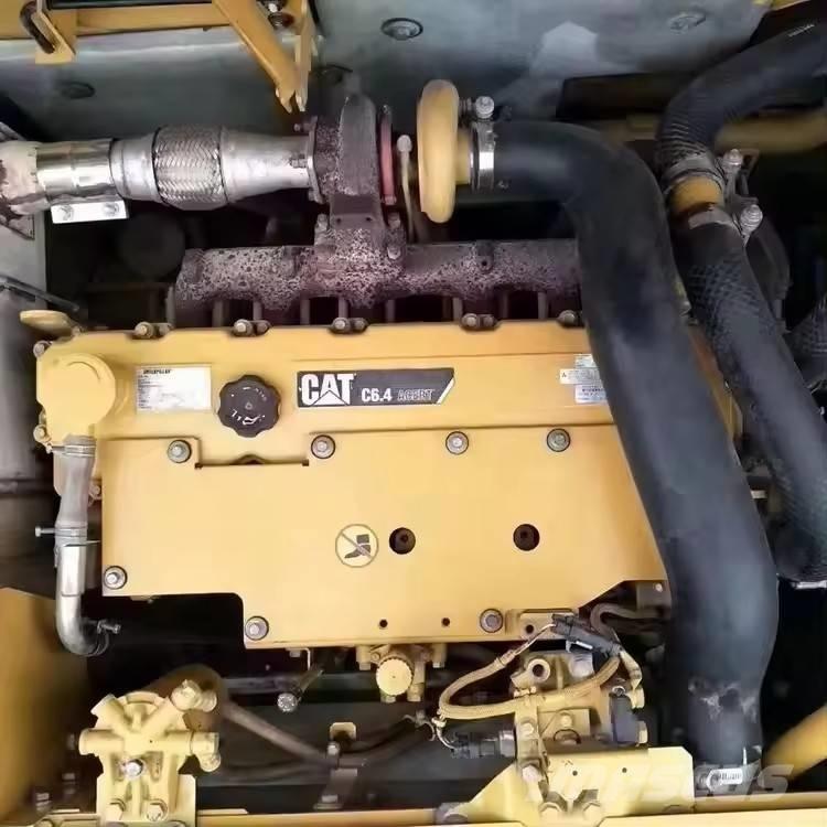 CAT 325 D 大型油圧ショベル12t以上（パワーショベル・ユンボ）