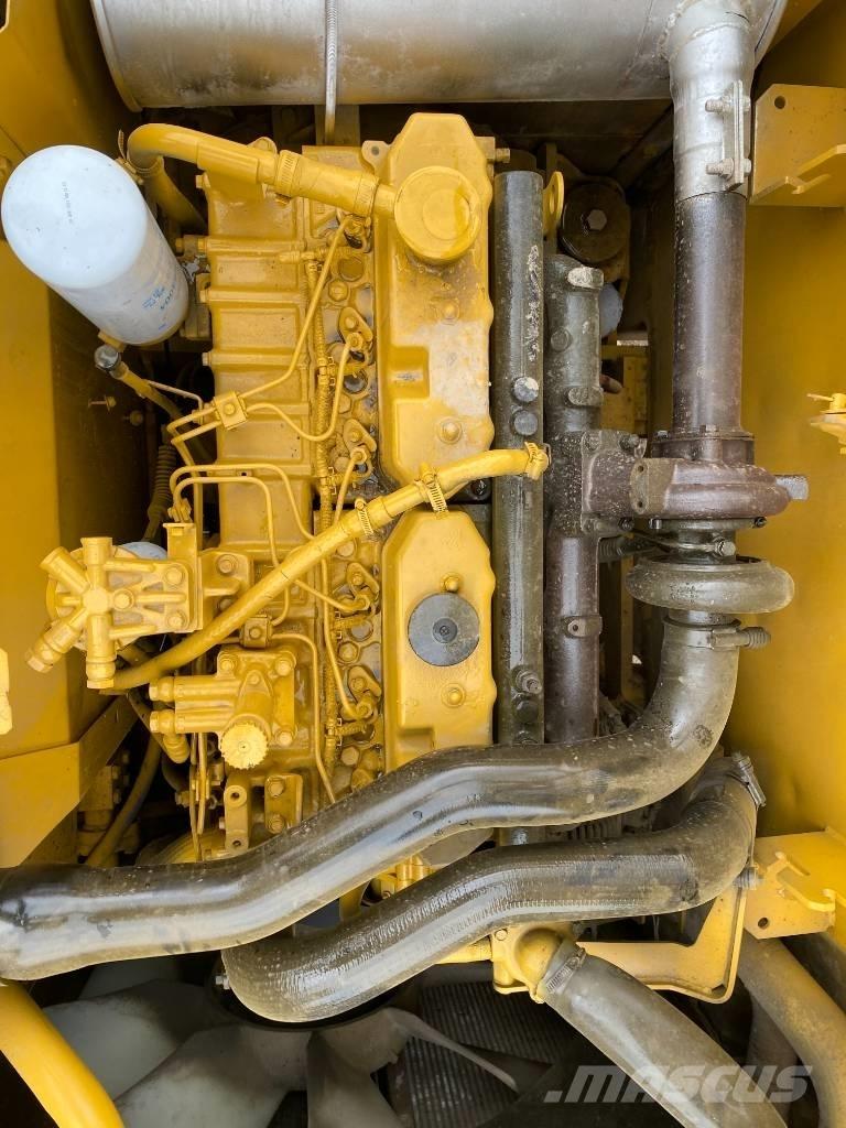 CAT 320 C 大型油圧ショベル12t以上（パワーショベル・ユンボ）