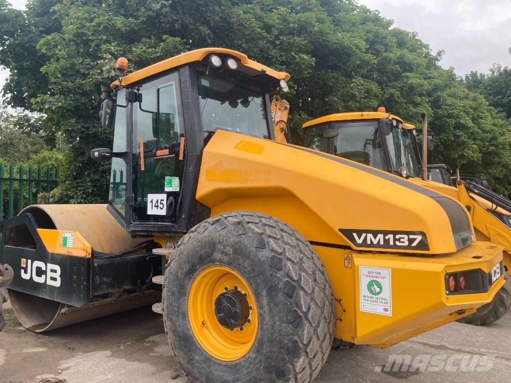 JCB VM137 2015 振動ローラ