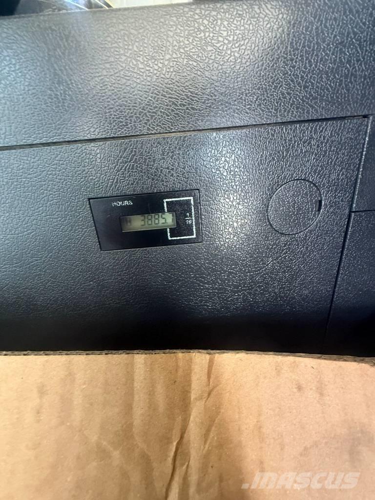 Hyundai HX 160 AL 大型油圧ショベル12t以上（パワーショベル・ユンボ）