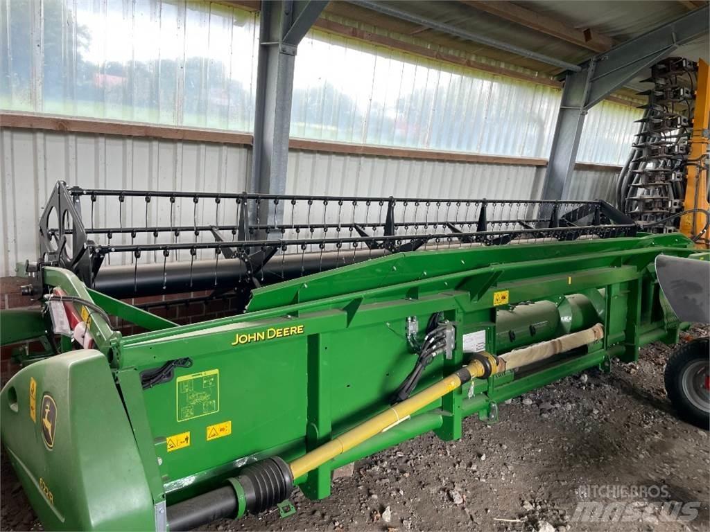 John Deere 622R ハーベスタヘッド