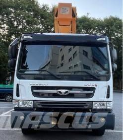 Jinwoo JW450 トラック高所作業車