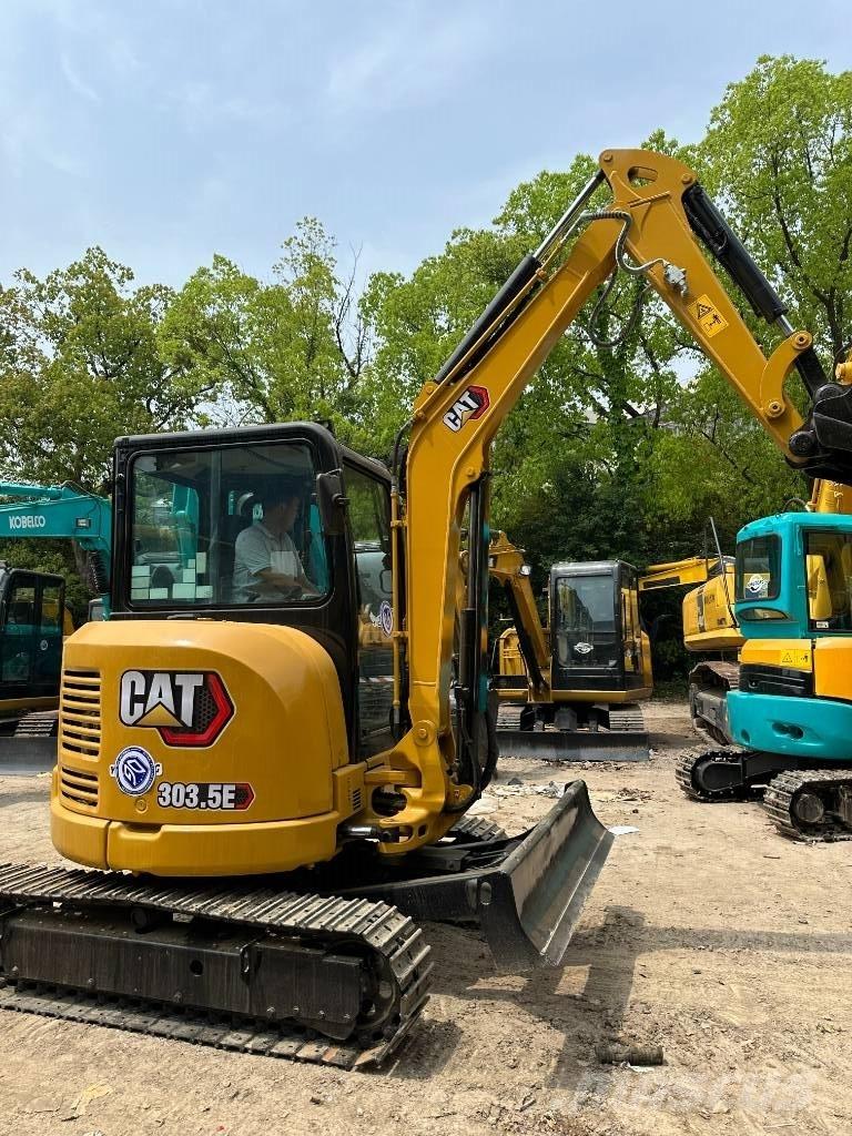 CAT CAT 303.5E2 ミニ油圧ショベル 7t以下（ミニユンボ・ミニディガー）