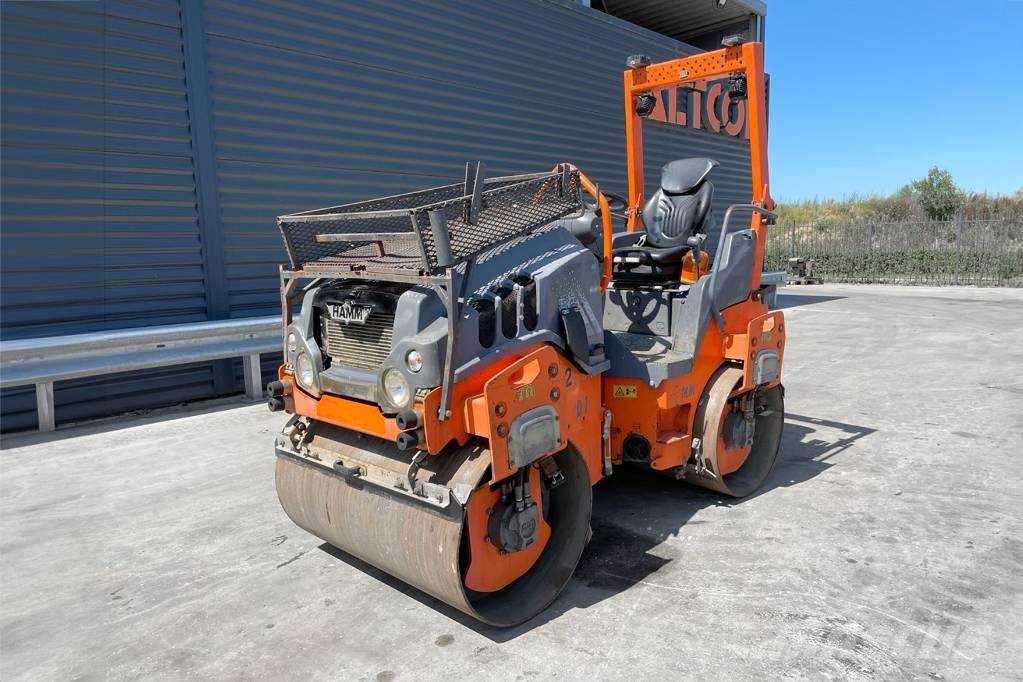 Hamm HD 12 VV タンデムローラ