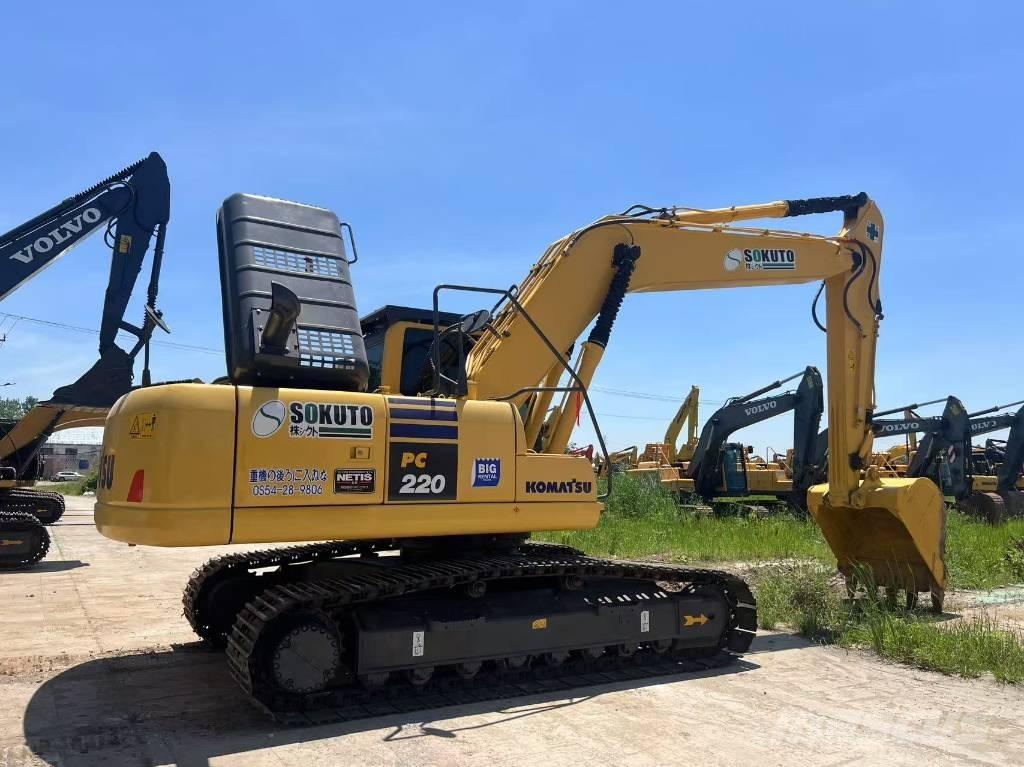 Komatsu 220 大型油圧ショベル12t以上（パワーショベル・ユンボ）