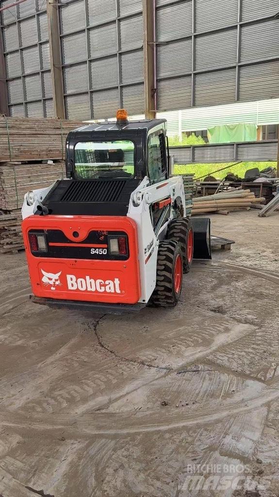 Bobcat S 450 スキッドステアローダー
