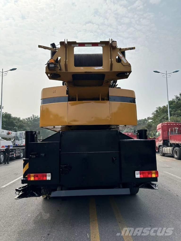 Sany STC1000T オールテレーンクレーン