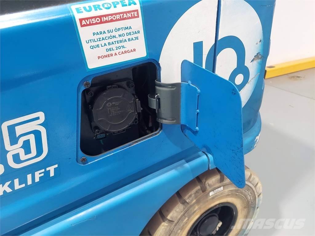 BYD ECB25C バッテリーフォークリフト