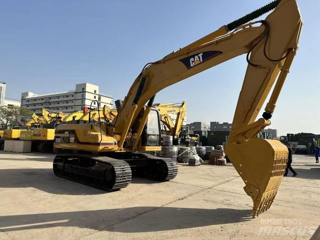 CAT 325 B L 大型油圧ショベル12t以上（パワーショベル・ユンボ）