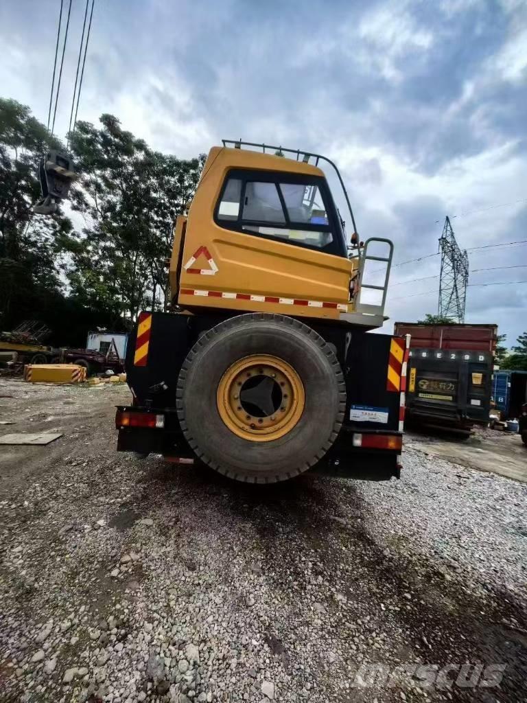 Sany SAC6500T7 オールテレーンクレーン