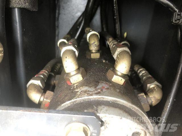 Hitachi ZX 30 UR-5 ミニ油圧ショベル 7t以下（ミニユンボ・ミニディガー）