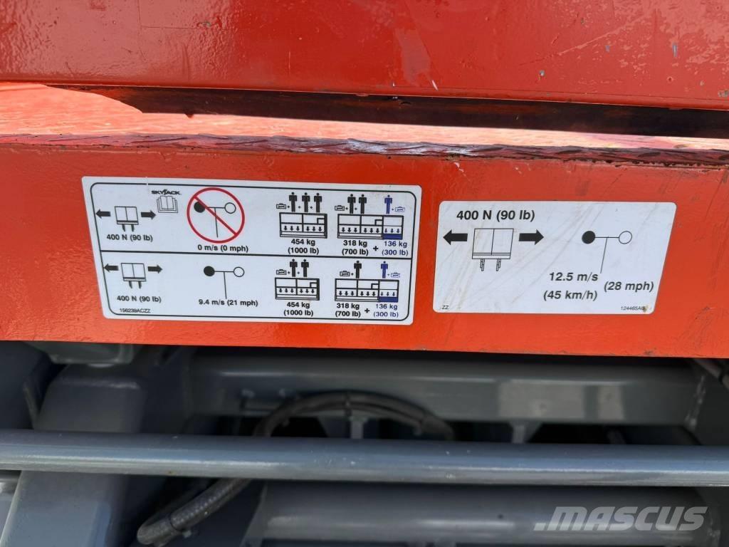 SkyJack SJ 4626 シザースリフト