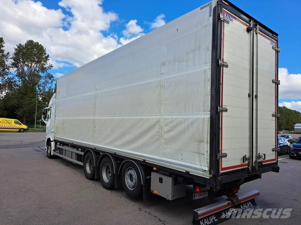 Volvo FH 平ボディー