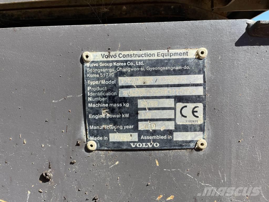 Volvo ECR 235 大型油圧ショベル12t以上（パワーショベル・ユンボ）