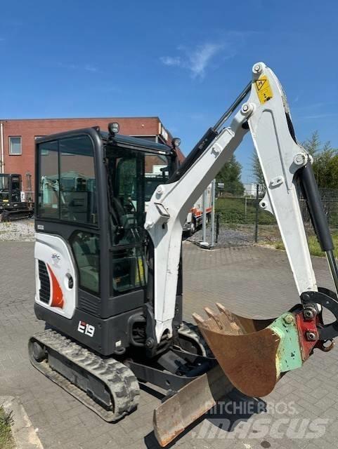 Bobcat E 19 ミニ油圧ショベル 7t以下（ミニユンボ・ミニディガー）