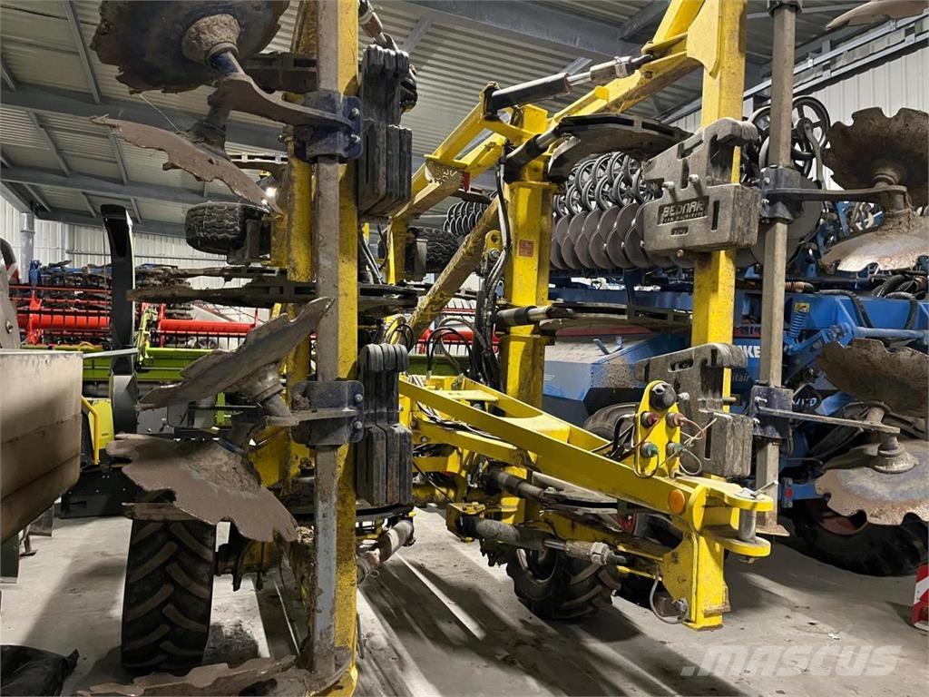 Bednar TO6000 HM カルチベーター