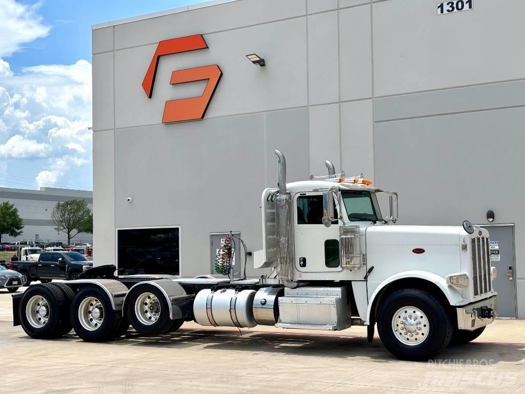Peterbilt 388 中古トラクターヘッド | トレーラーヘッド