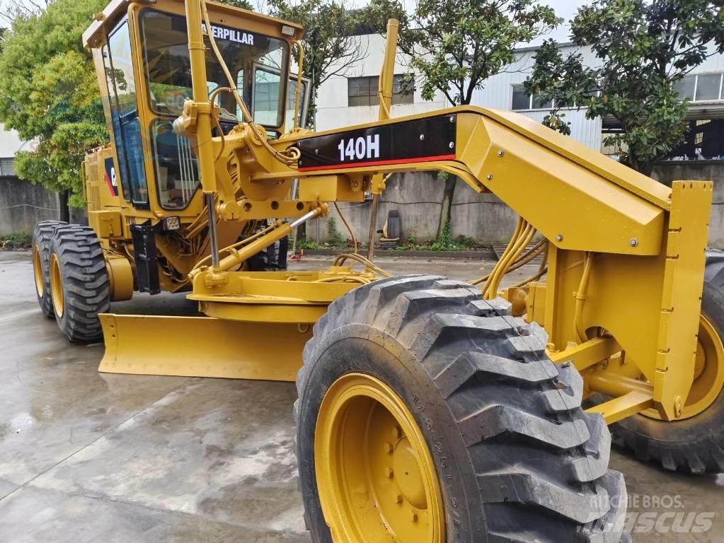 CAT 140 H モーターグレーダー