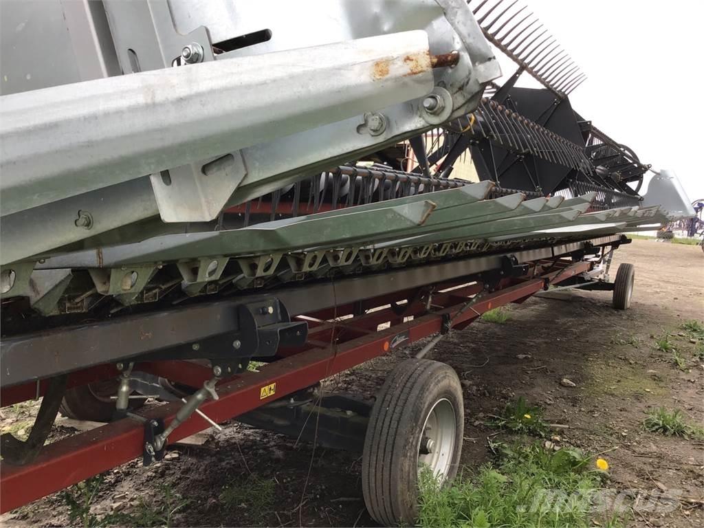 Case IH 3100 コンバイン・ハーベスター・ヘッド
