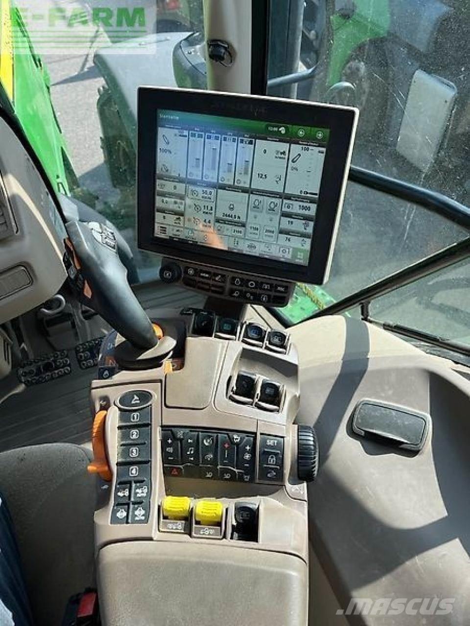 John Deere 6155r トラクター