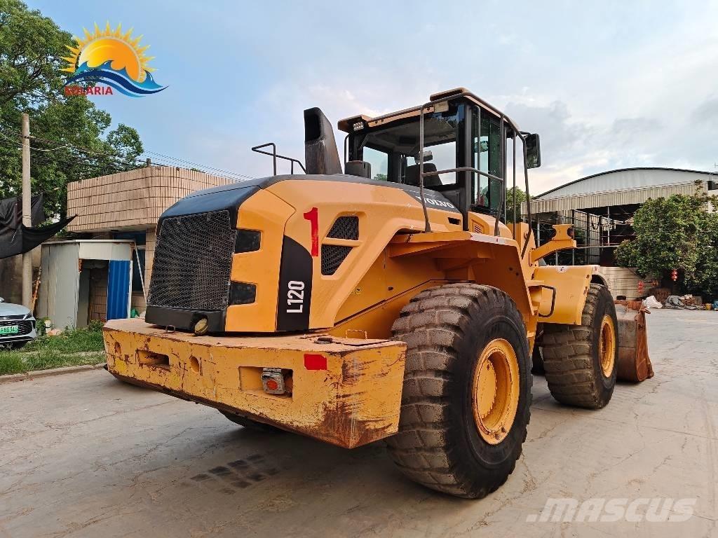 Volvo L 120 ホイールローダー・タイヤショベル
