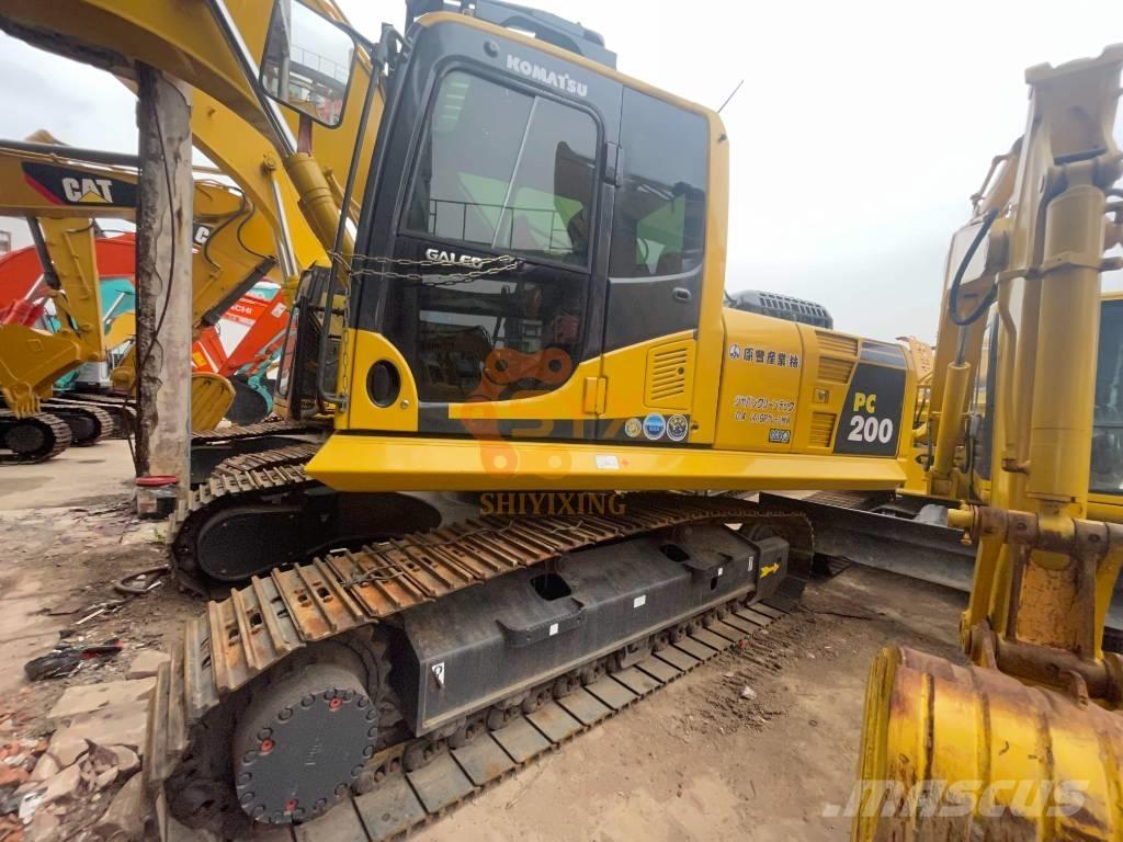 Komatsu PC 200-8 大型油圧ショベル12t以上（パワーショベル・ユンボ）
