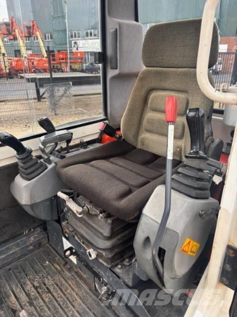 Kubota KX 61-3 ミニ油圧ショベル 7t以下（ミニユンボ・ミニディガー）