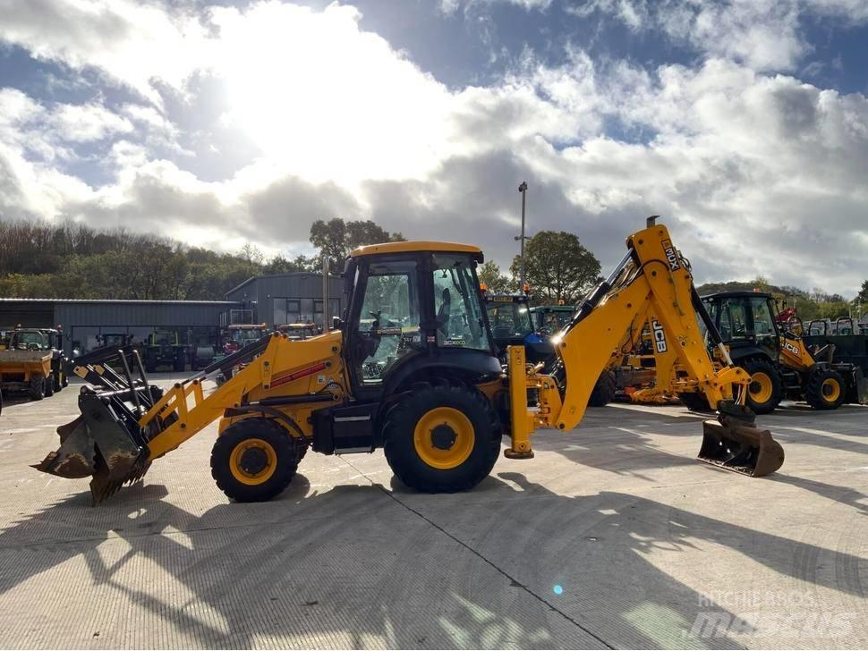 JCB 3CX バックホーローダー