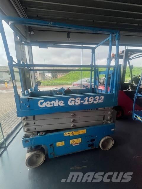 Genie GS 1932 シザースリフト