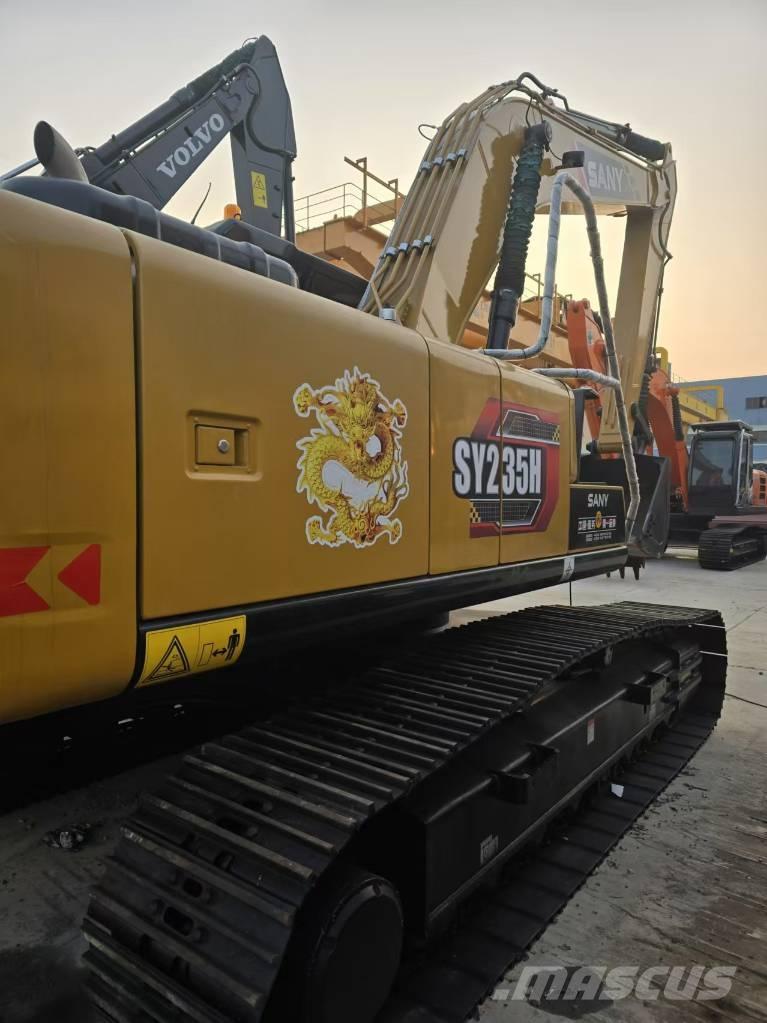 Sany SY 235 大型油圧ショベル12t以上（パワーショベル・ユンボ）