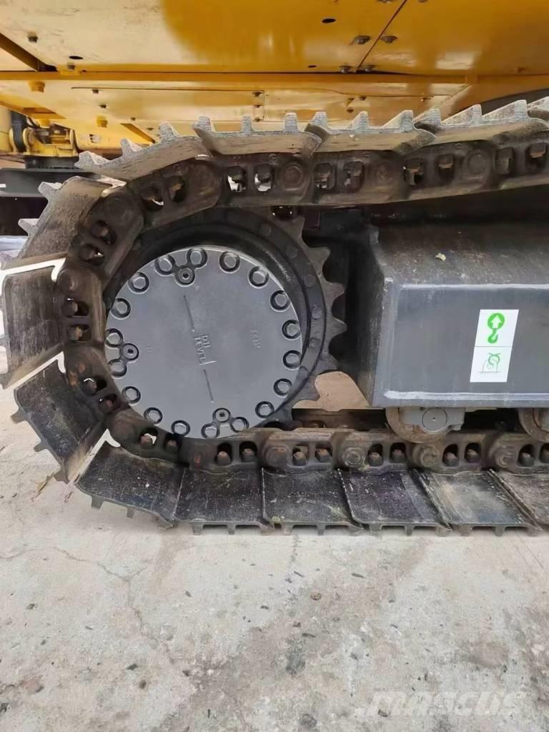 Komatsu PC 200-8 大型油圧ショベル12t以上（パワーショベル・ユンボ）