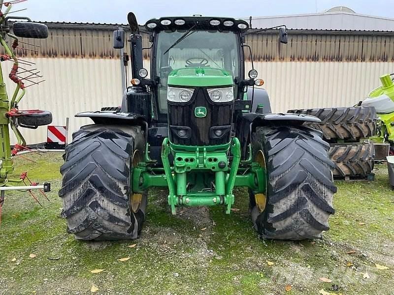 John Deere 6195 R トラクター