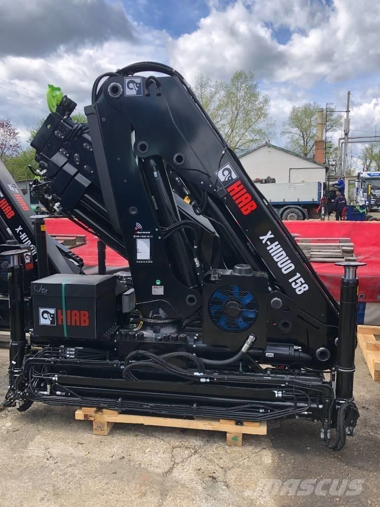 HIAB X-HiDuo 158 D-4 ローダークレーン