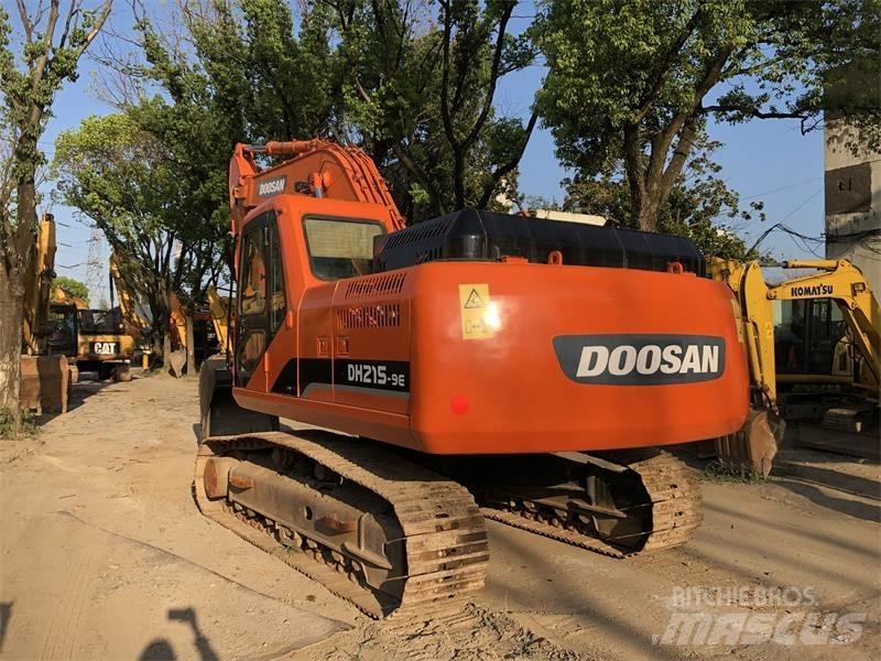 Doosan DH 215-7 大型油圧ショベル12t以上（パワーショベル・ユンボ）