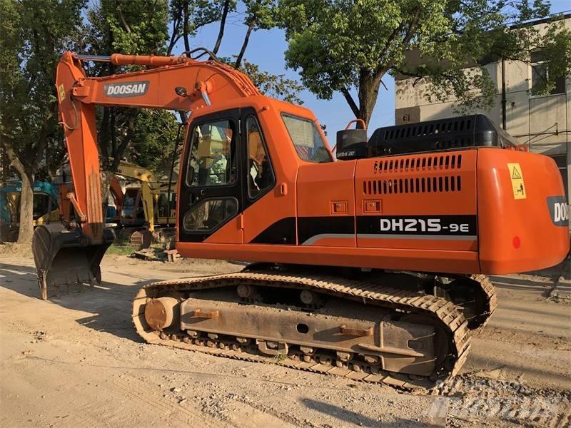 Doosan DH 215-7 大型油圧ショベル12t以上（パワーショベル・ユンボ）