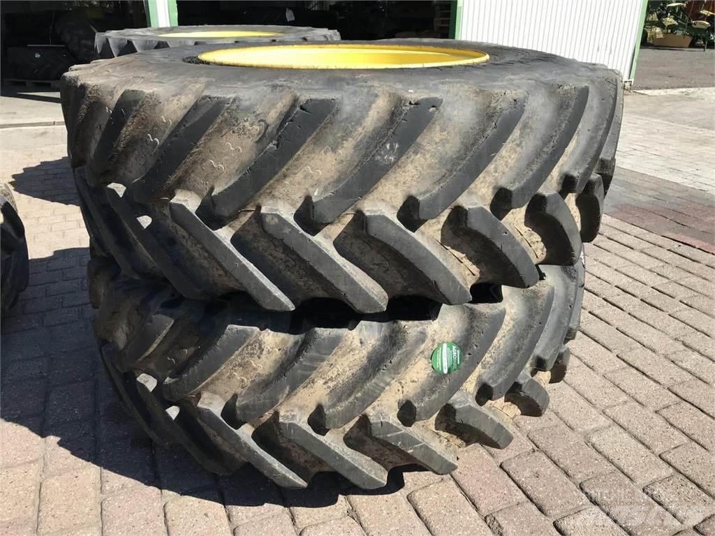 BKT 650/85R42 タイヤ、ホイル、リム