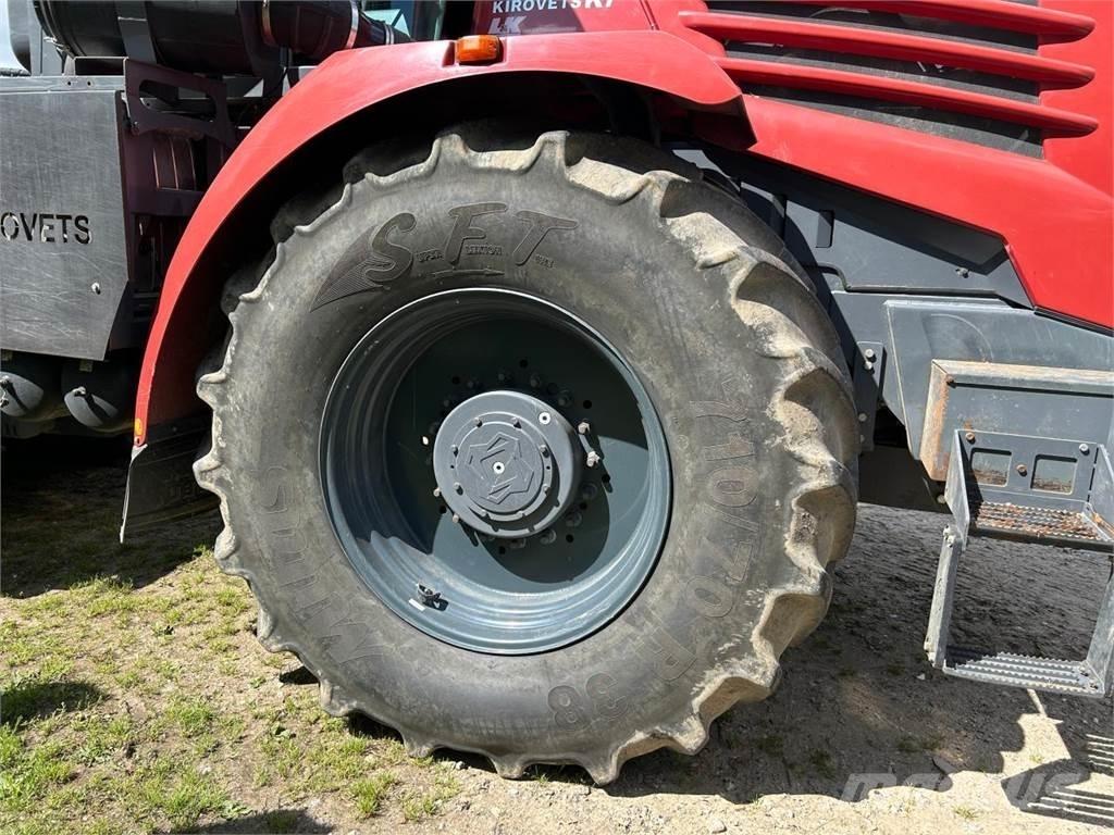 Kirovets K 743 トラクター