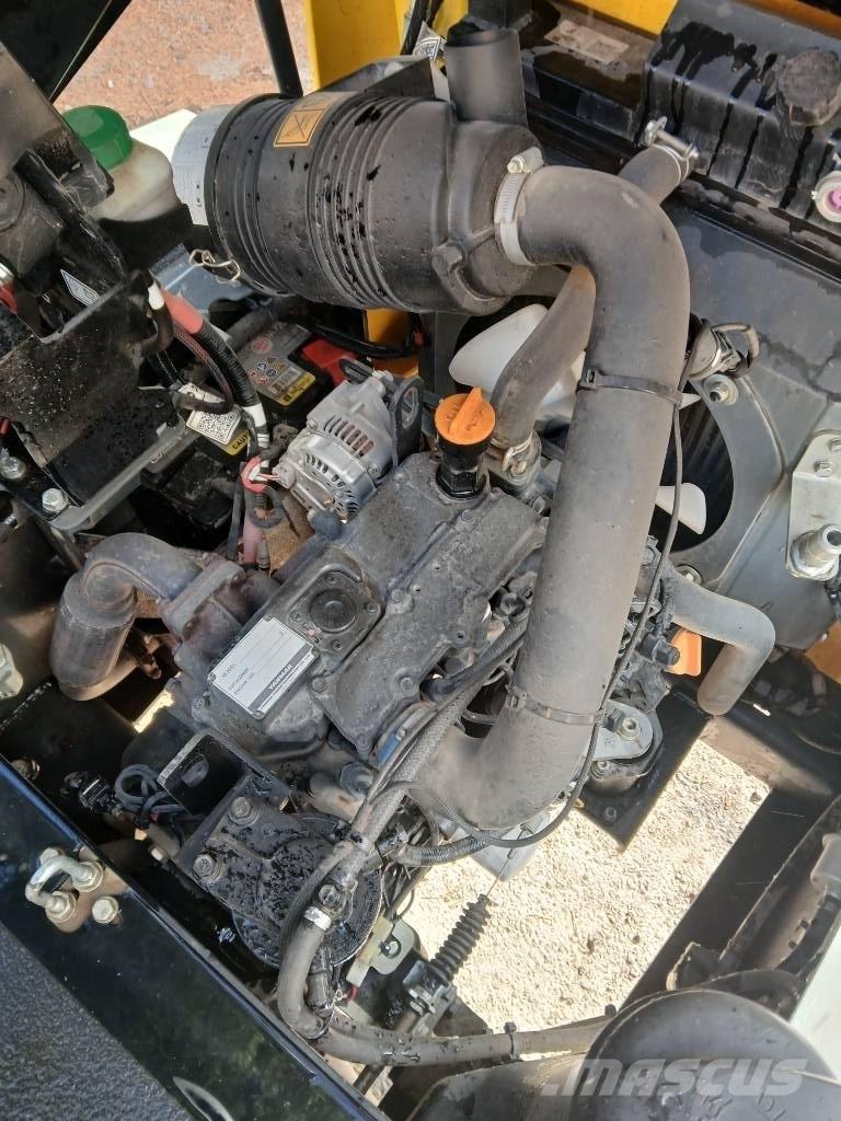 Wacker Neuson DW 30 サイト　ダンプ