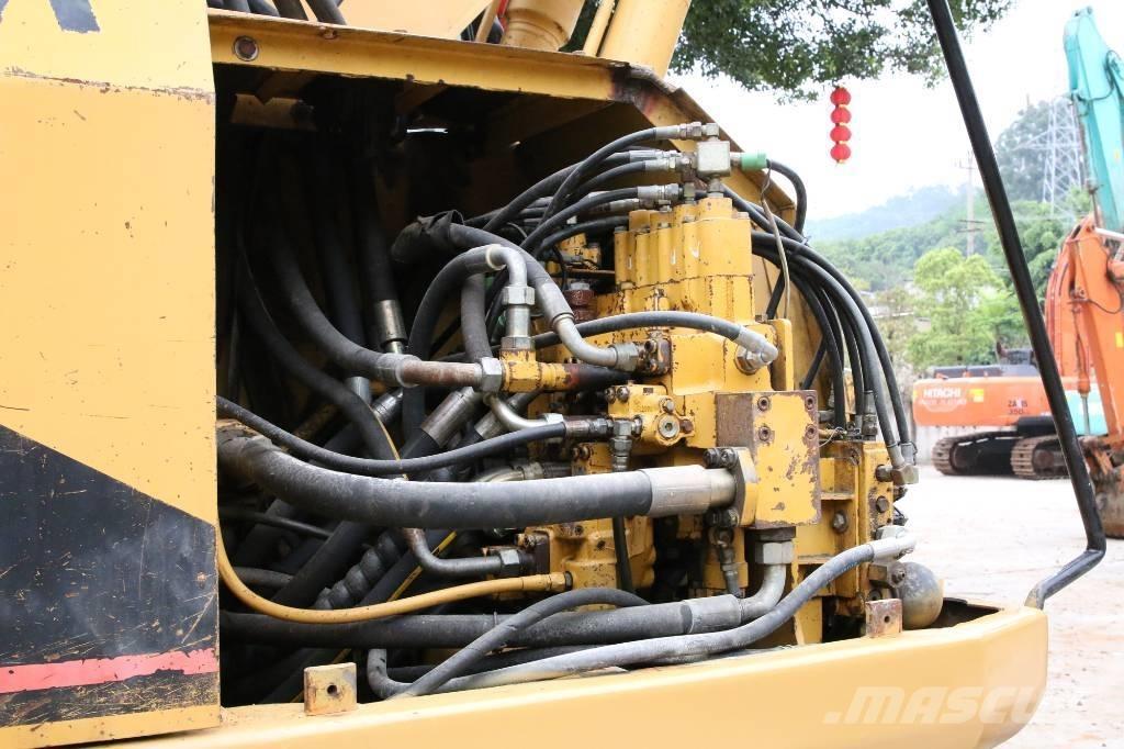 CAT 320BU 大型油圧ショベル12t以上（パワーショベル・ユンボ）