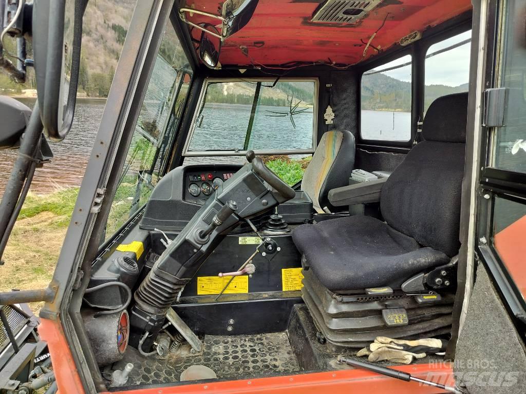  Pistonbully 150 スノーグルーマー