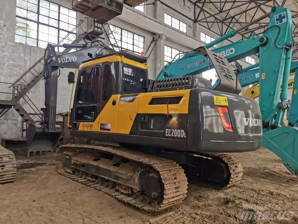 Volvo EC200D 大型油圧ショベル12t以上（パワーショベル・ユンボ）