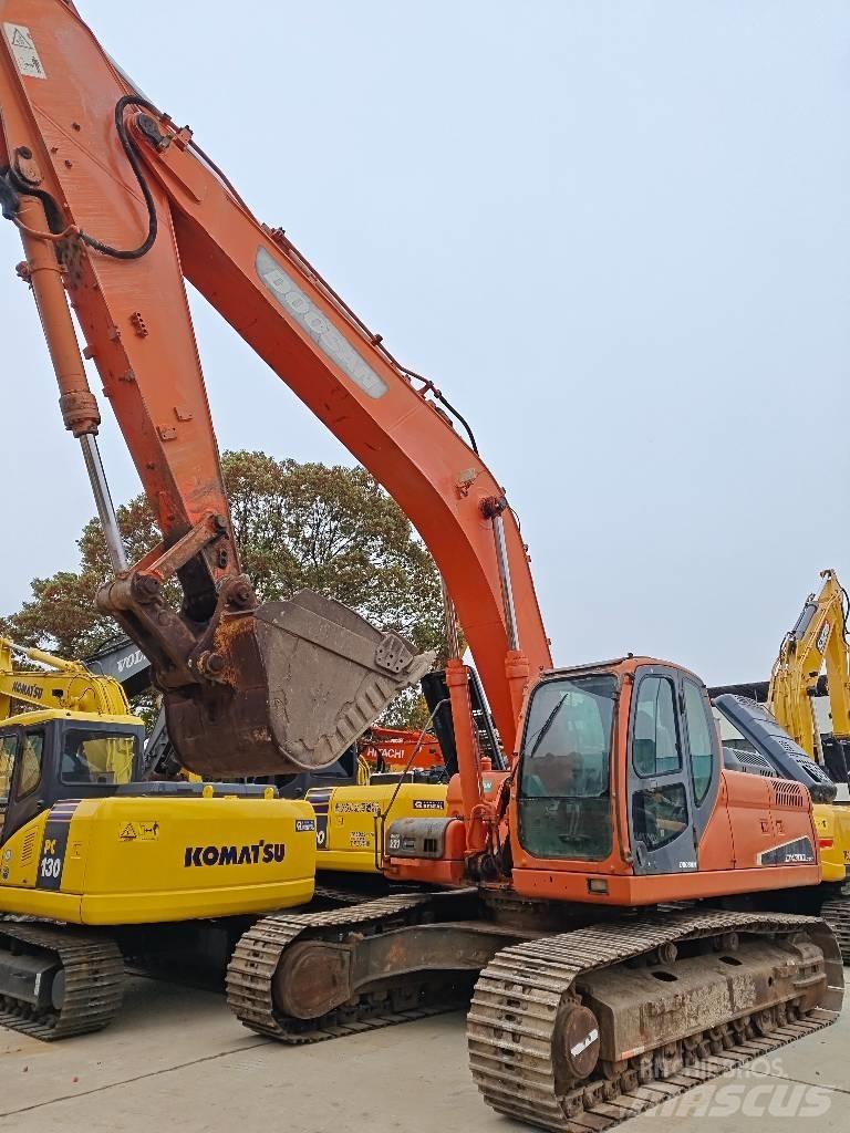 Doosan DX 300 LC 大型油圧ショベル12t以上（パワーショベル・ユンボ）