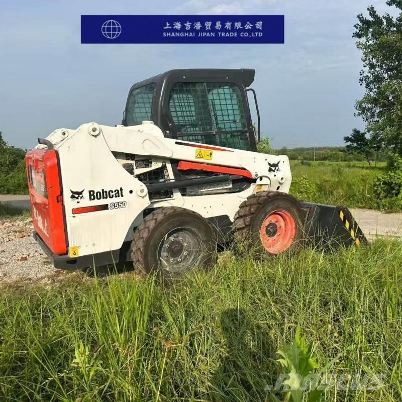 Bobcat S 550 スキッドステアローダー