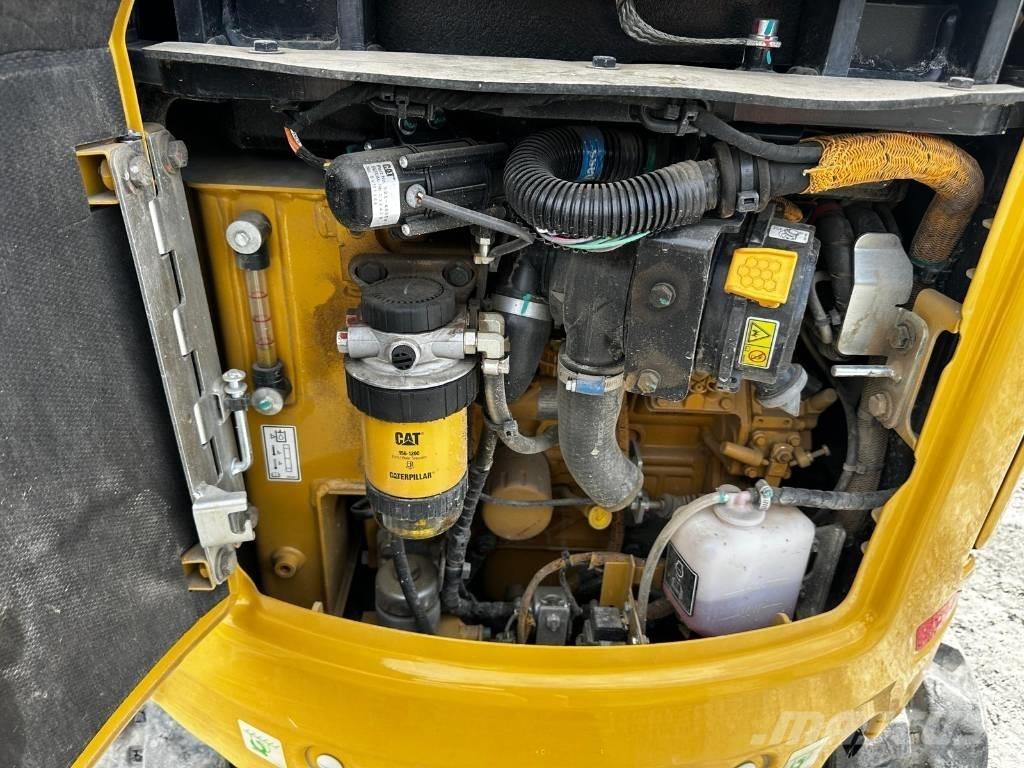 CAT 301.8 ミニ油圧ショベル 7t以下（ミニユンボ・ミニディガー）