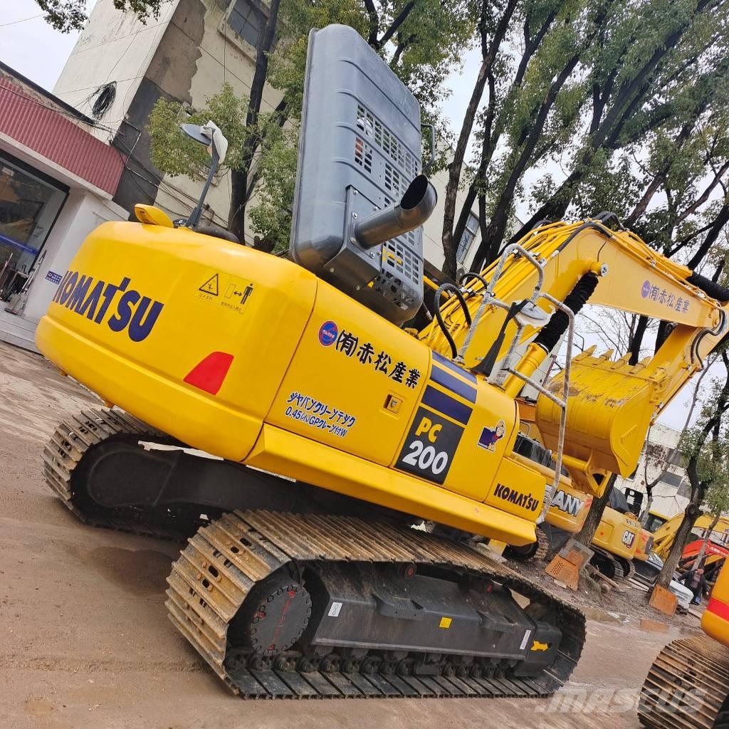 Komatsu PC 200-8N1 大型油圧ショベル12t以上（パワーショベル・ユンボ）