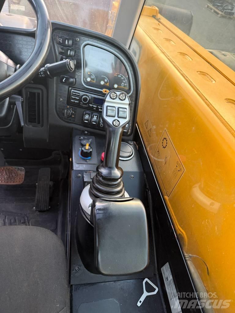 JCB 526-56 Agri テレスコピックホイールローダー