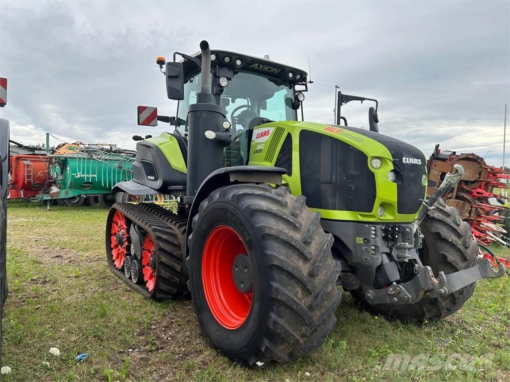 CLAAS Axion 960 TT トラクター
