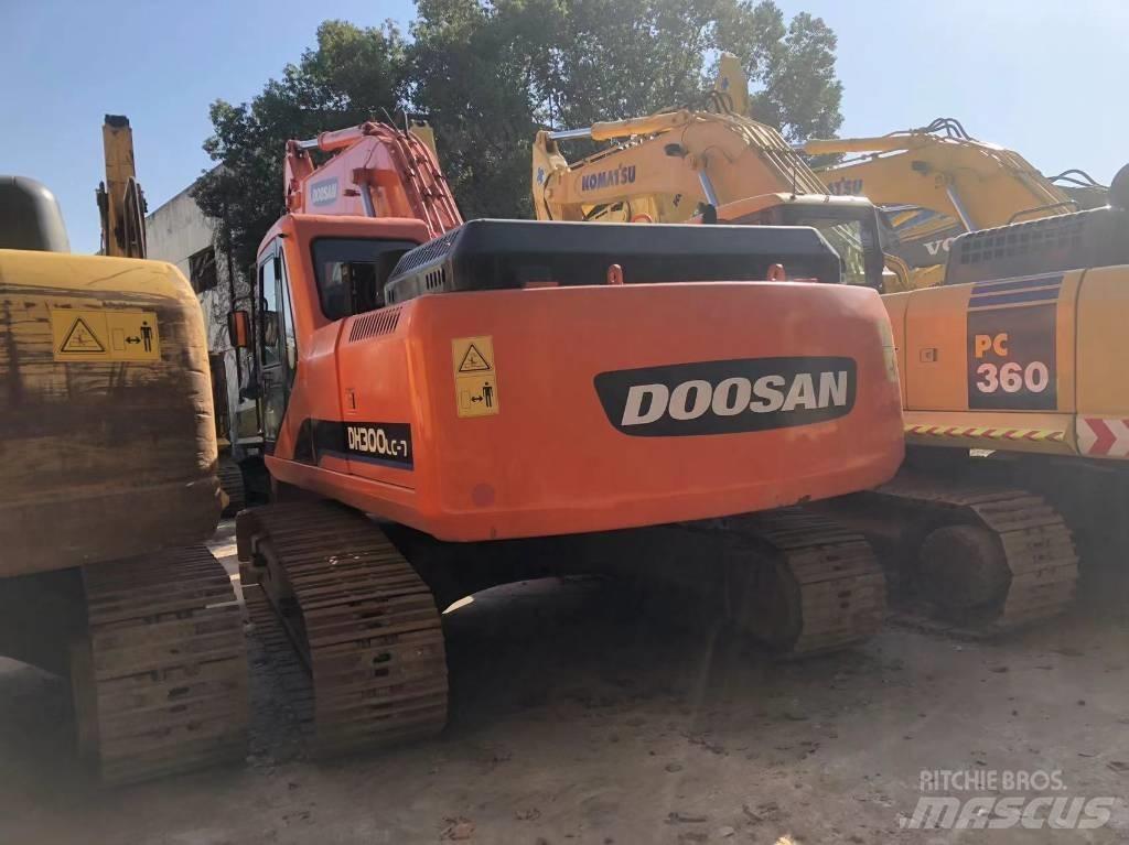 Doosan 225 LC 大型油圧ショベル12t以上（パワーショベル・ユンボ）